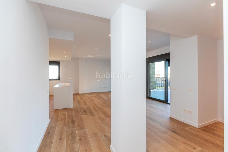 Foto eb0bb7e0-ac6e-418e-a647-0abb2470d891. Lloguer pis a carrer de joan de la cierva 50 a Finestrelles Esplugues de Llobregat