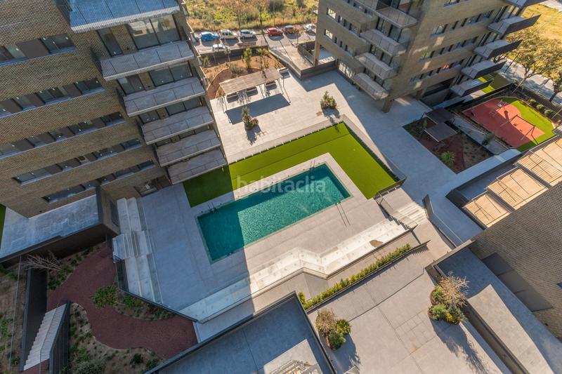 Foto 4128aaaf-6ee4-4fe2-8186-729044fe61f9. Lloguer àtic amb piscina a Finestrelles Esplugues de Llobregat