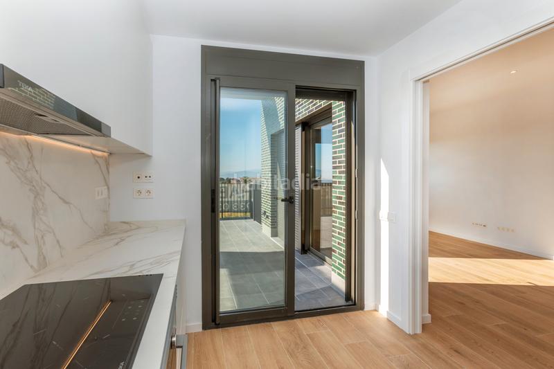 Foto 54586f20-5f5e-46fe-b7be-66998eb908fa. Miete dachwohnung mit pool in Finestrelles Esplugues de Llobregat