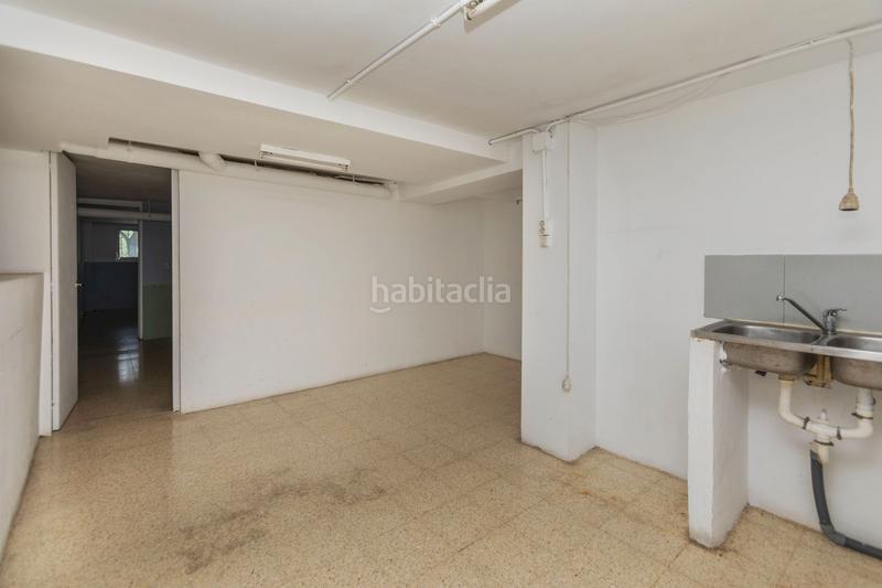 Foto e3e36b97-cd35-4742-b9d7-976f406aafae. Miete geschäftsraum in El Clot Barcelona