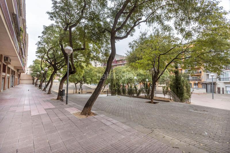 Foto 986bd8b5-7efc-4540-8d5b-ab1f35a615d7. Location local commercial dans El Clot Barcelona