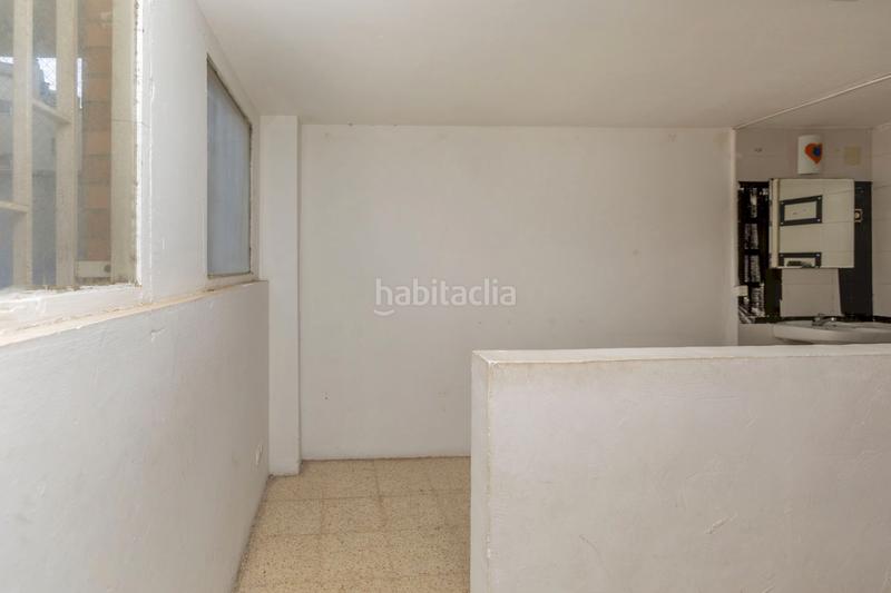 Foto d34a5b4d-276c-4c91-8ff6-7ac40bf9ef54. Location local commercial dans El Clot Barcelona