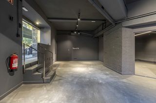 Lloguer Local Comercial a Carrer de casanova 163