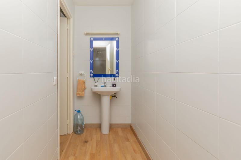 Foto 4a467f10-7a1a-4b8c-a099-2ec3085efea4. Rent business premise in El Clot Barcelona