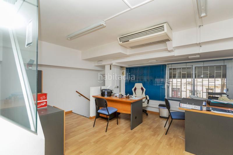 Foto c8f08f3a-b002-4b94-8160-696d13a218a2. Rent business premise in El Clot Barcelona