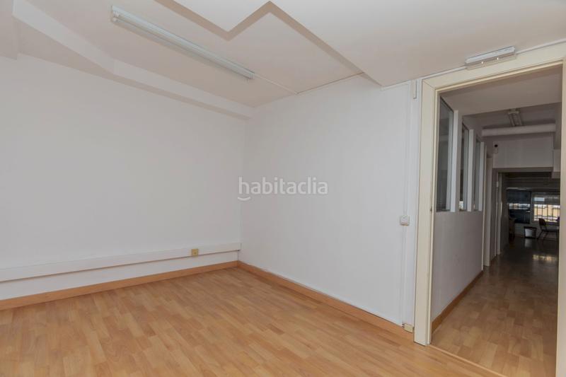 Foto 4d27e967-559f-42c3-808a-1d1c1621ebe7. Alquiler local comercial en El Clot Barcelona