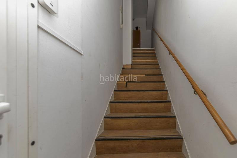 Foto 1ad705a4-83a6-4179-a2a5-e39a4711e27e. Location local commercial dans El Clot Barcelona