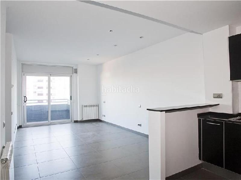 Foto feff554e-6041-4017-8f7b-cfdc7f60b3dc. Location appartement avec chauffage parking dans Provençals del Poblenou Barcelona