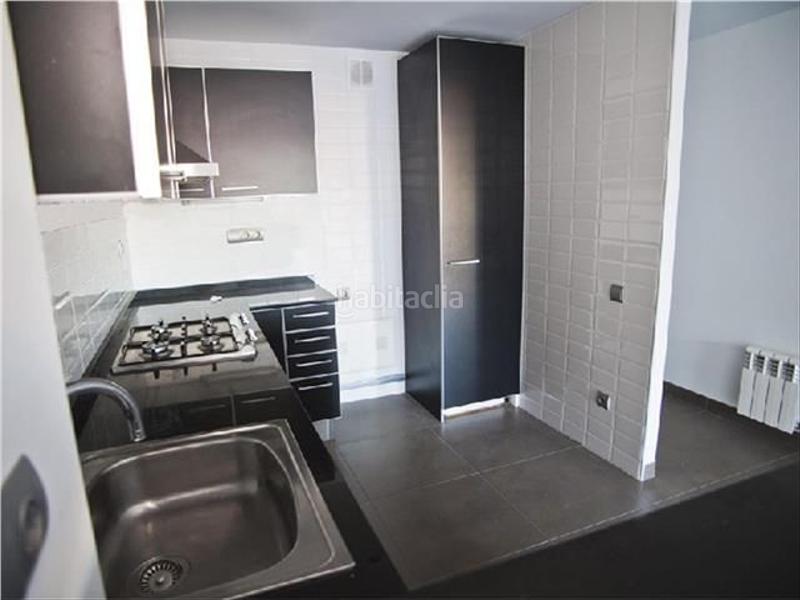 Foto 9ba9c5b5-f50a-419a-b5af-3adf31c711d5. Rent flat with heating parking in Provençals del Poblenou Barcelona