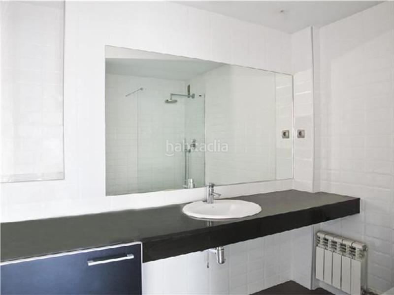 Foto ba7e93be-01c2-4edc-aacb-ac5a8e574759. Rent flat with heating parking in Provençals del Poblenou Barcelona