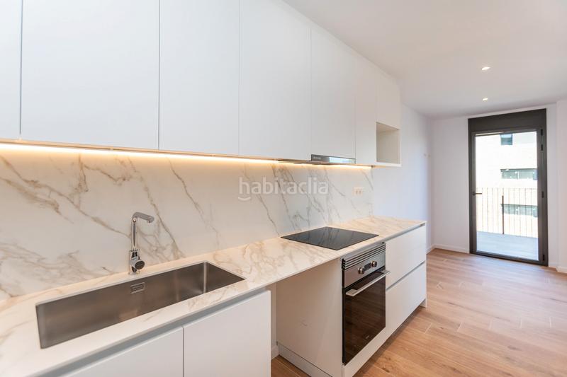 Foto 364519bf-6db0-4033-ad92-0c11633dcf1c. Location appartement avec piscine dans Finestrelles Esplugues de Llobregat