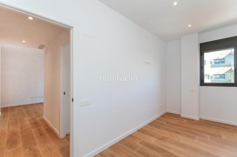 Foto 11cf9a42-f4a2-477d-8120-dd6c3d11bb8c. Rent flat with pool in Finestrelles Esplugues de Llobregat