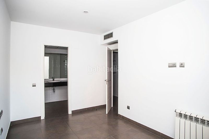 Foto a11f3aa5-2f02-492a-a630-e9ea3d62a1f2. Rent flat with heating parking pool in Torreblanca Sant Cugat del Vallès
