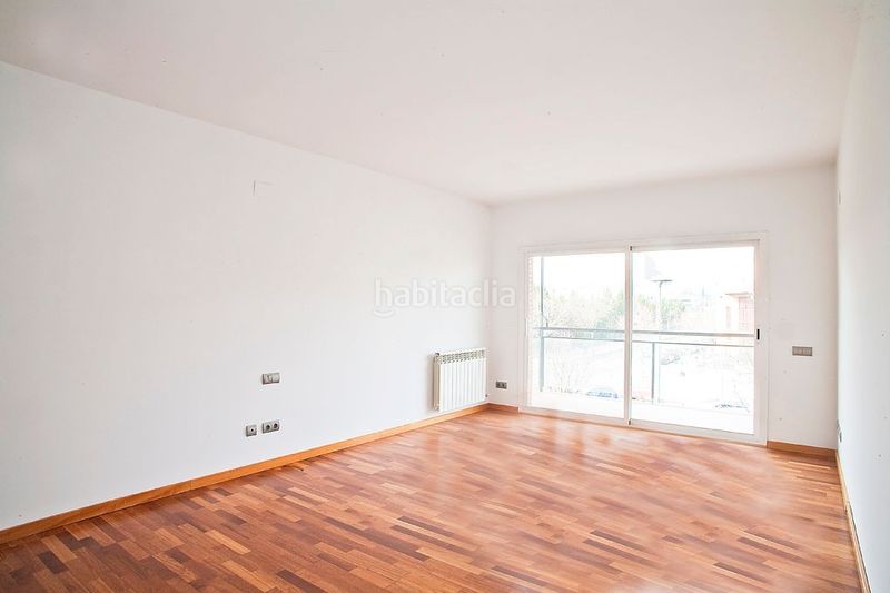Foto 1fcf50e3-7e0e-4a57-bf93-ea145fa9f0ac. Rent flat with heating parking pool in Torreblanca Sant Cugat del Vallès