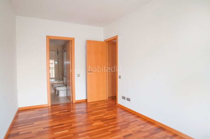 Foto ff2e0ba2-7793-4ee2-9f44-49d05adc6563. Rent flat with heating parking pool in Torreblanca Sant Cugat del Vallès