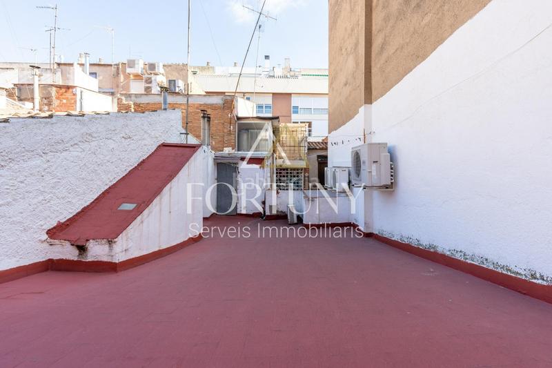 Foto b5bb9446-6842-4307-8475-21c5155e4ef2. Piso en calle s elies 31 piso para reformar en el centro en Reus