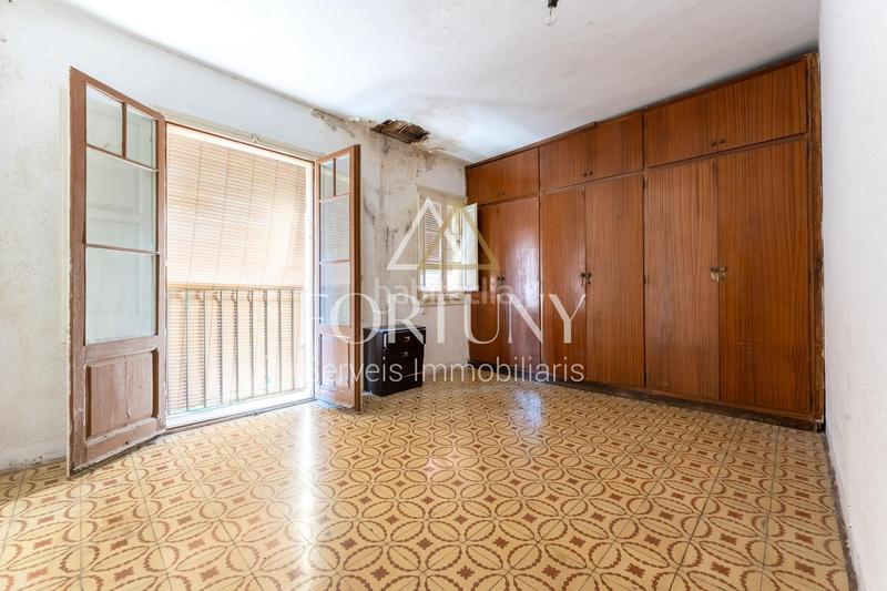 Foto d44d47e7-2d00-4356-ac2b-0b75af63f3f9. Piso en calle s elies 31 piso para reformar en el centro en Reus