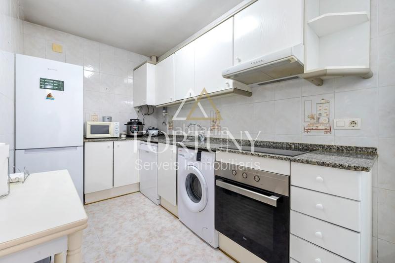 Foto bc9fa868-9230-4a53-9c6e-a2c09b9f5567. Àtic a calle dr robert 5 a Centre Reus