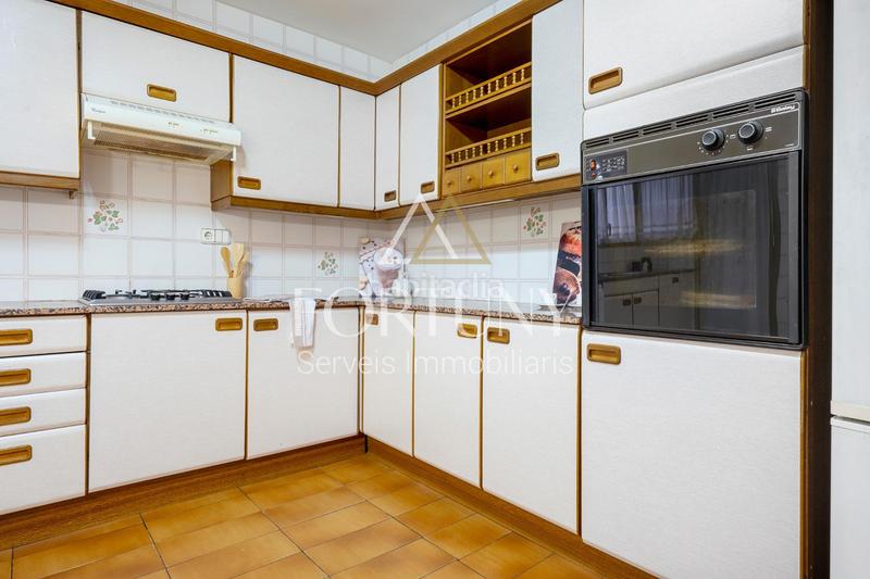 Foto 442eea20-f6b2-48c7-a552-12bf27abb283. Piso en calle antoni gaudi 64 excelente vivienda en cantoni gaudi en Reus