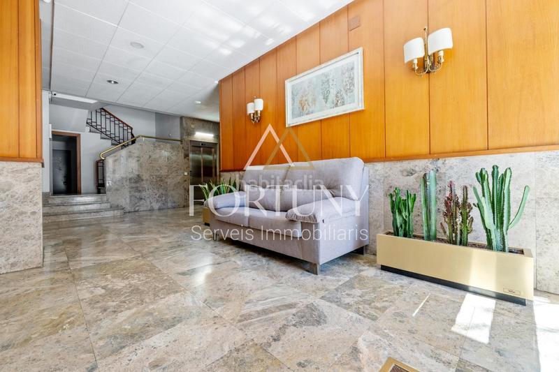 Foto c6bd436f-02f6-42b9-b0d2-3877025490e9. Piso en calle antoni gaudi 64 excelente vivienda en cantoni gaudi en Reus