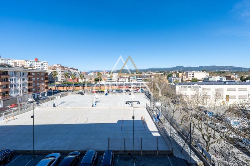 Foto d87b5985-61ba-4c15-814c-6f7e91715b89. Piso en calle antoni gaudi 64 excelente vivienda en cantoni gaudi en Reus