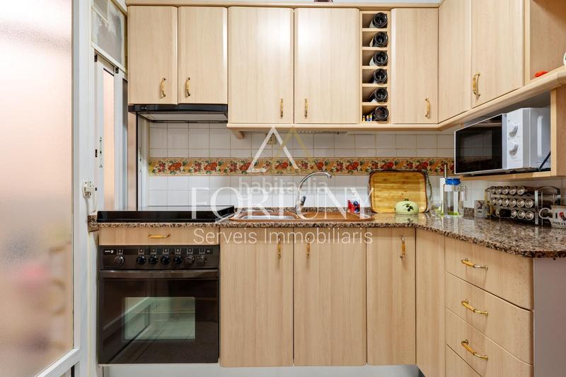Foto 2f6aa88b-d197-47ea-adbb-a34196bb9b6b. Piso en calle vila-seca 3 piso en venta en calle vilaseca, . en Reus