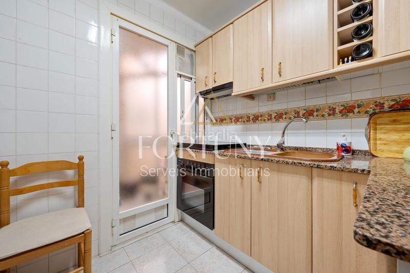 Foto c7f5bc0b-b20d-4981-9c3f-87a8cdefef22. Piso en calle vila-seca 3 piso en venta en calle vilaseca, . en Reus