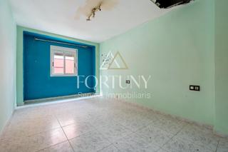 Duplex in Calle s elies 31. Se vende dplex en calle sant elies, reus.