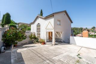 Maison  Marinada de la. Casa en venta calle marinada en castellcell del camp.