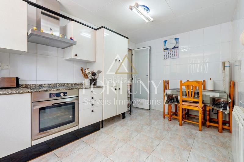Foto b61f7fb7-932b-4539-b981-ea0caeeddd3f. Casa adossada amb calefacció aparcament a Migjorn Reus
