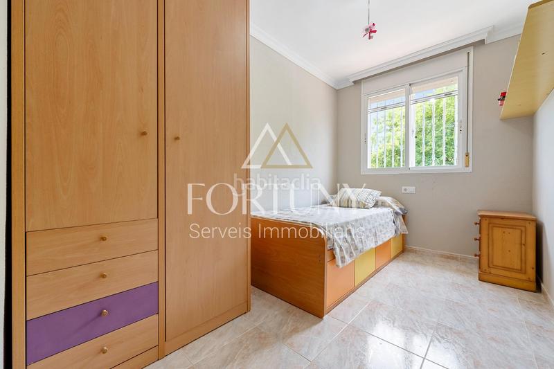 Foto c56c7ffd-690d-46b5-a082-a7e771ecd93b. Casa adossada amb calefacció aparcament a Migjorn Reus
