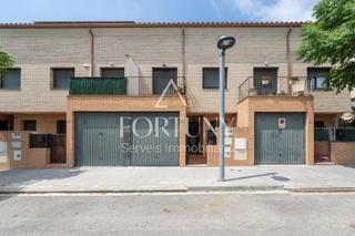 Maison jumelée  Calle comte de llar del. Casa en venta en calle del comte de llar, la canonja