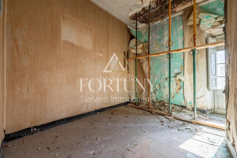 Foto 472187a8-57e3-4049-87f2-18b2ba7675ee. Edificio  en venta en calle galanes, en Riudoms