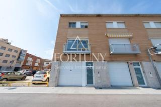 Maison  Calle s isidre de. Casa en venta en calle sant isidre, la canonja