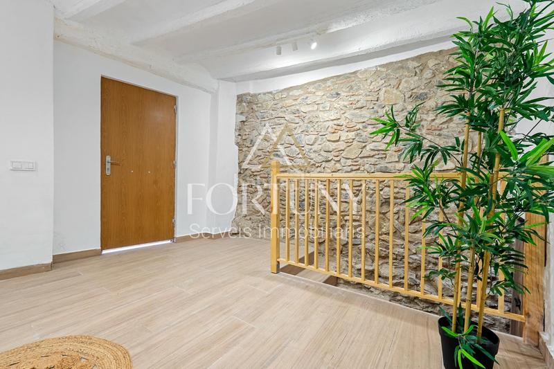 Foto f966fbeb-30fa-4795-9712-e494d6b2ce3b. Casa  en venta en calle carnisseria, en Almoster