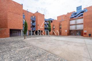 Pis  Barcelona 8. Piso en venta en av. barcelona 8, reus.