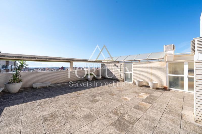 Foto 9ce1089d-0256-4980-a3ea-e60d3bfe04c0. Ático en sant jordi 17 ático en venta, av sant jordi, . en Reus