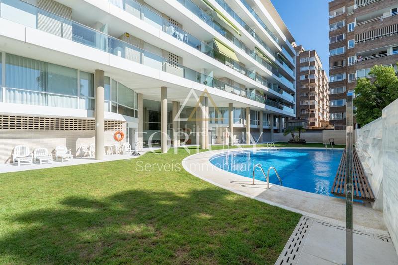Foto f02d8f22-cf59-405c-bbdf-c62b8abb6f1b. Ático en sant jordi 17 ático en venta, av sant jordi, . en Reus