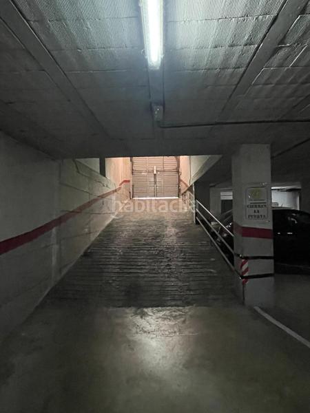 Foto e2f8302c-de22-4328-98e7-bbc8f5e084e5. Autoparkplatz in calle alcalde joan beltran 28 in Reus