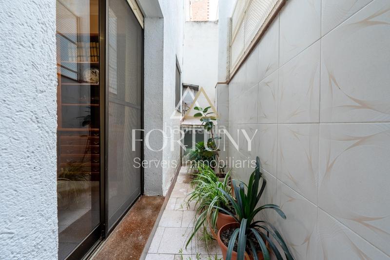 Foto 2fc07c79-da3f-4c5d-8167-0441008ebc54. Pis a santes cReus 54 a Centre Reus