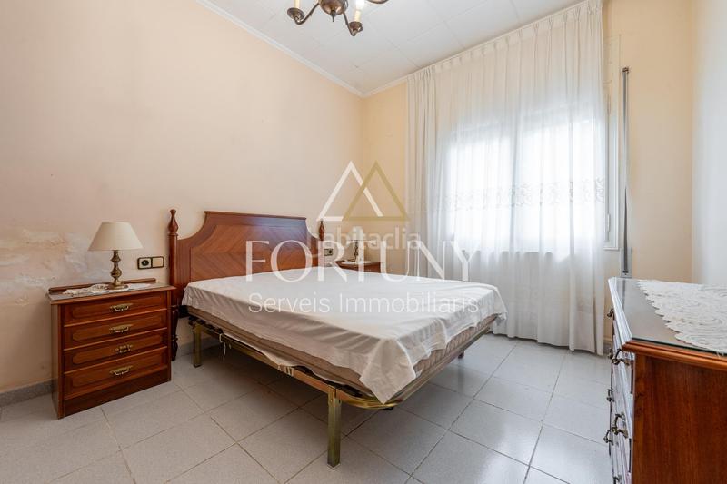 Foto a036cba3-8966-4d42-8639-405e2b80c331. Pis a santes cReus 54 a Centre Reus