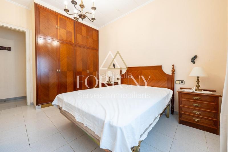 Foto b9d45223-1d3f-45cc-9d5f-2ed2b56d63ee. Pis a santes cReus 54 a Centre Reus