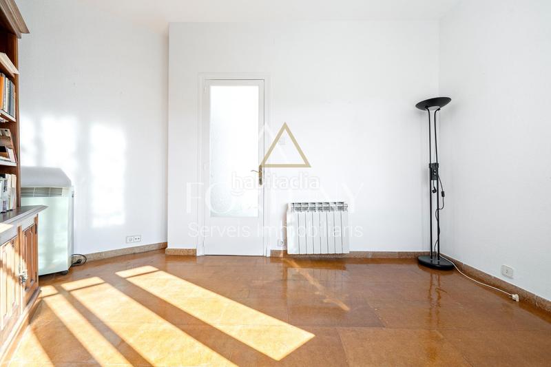 Foto ec022fa5-1a93-40fb-a3b5-275bda34bd99. Appartement dans calle joaquim santasusagna 1 dans Centre Reus