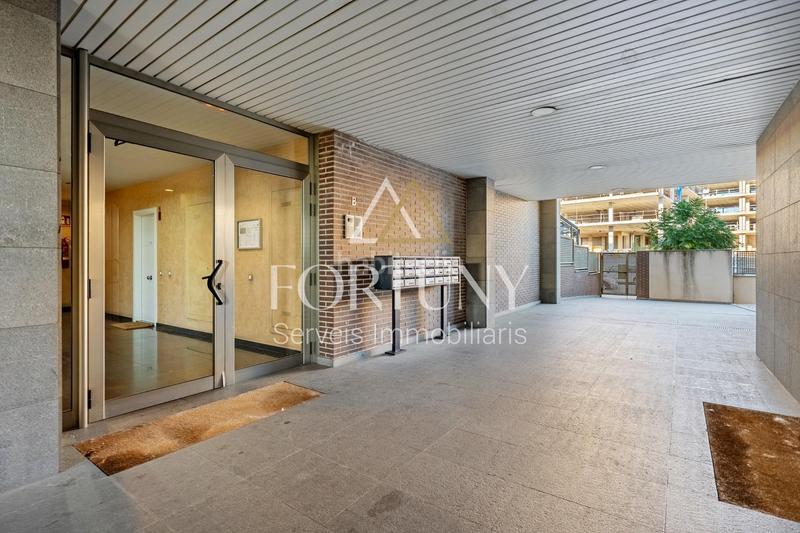 Foto 6cd8f276-58f6-492b-89fc-0a087b9d8da2. Àtic a carrer bernat metge 17 a Ponent Reus