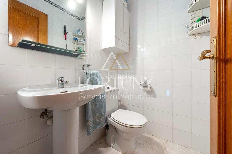 Foto 0289f86a-e22d-4c01-b6b2-335afe825292. Casa adossada amb calefacció aparcament piscina a Reus