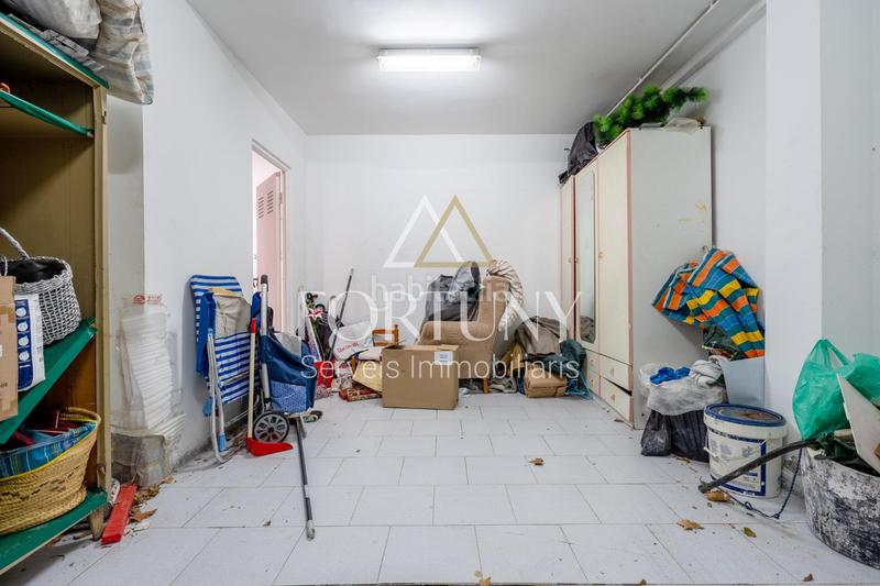 Foto 2f4079d7-affe-4502-b9cc-2cf73c0d372f. Casa adossada amb calefacció aparcament piscina a Reus