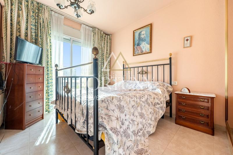 Foto 39c67d93-ef6f-43b7-82c7-362cd2017f59. Casa adossada amb calefacció aparcament piscina a Reus