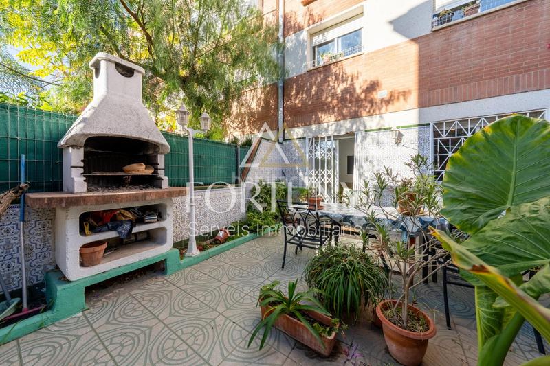 Foto c53a2a19-ccb4-4176-8a36-9e94f38eeab1. Casa adossada amb calefacció aparcament piscina a Reus