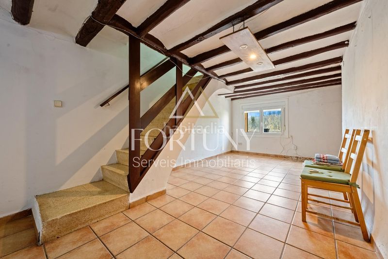 Foto 452d0291-c5ea-47ff-8a07-efe09e9a8d40. Casa adossada amb aparcament a Valls