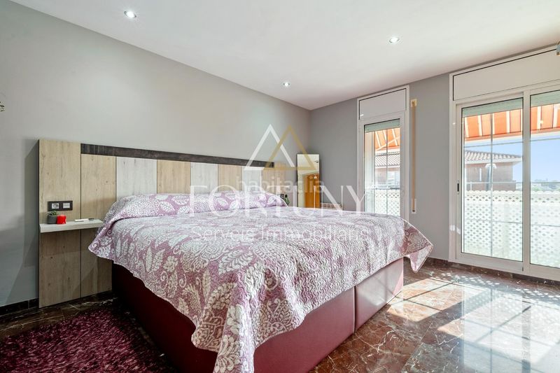 Foto 7aded319-4504-43f7-946d-c86e2831f6d8. Casa adossada amb aparcament a Migjorn Reus